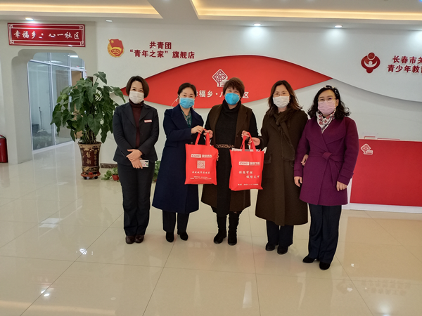 2。新城供热公司为社区捐赠口罩.png