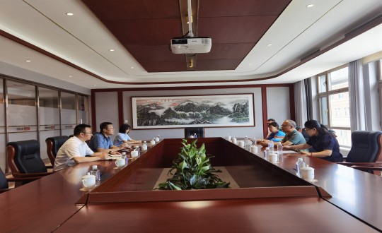 11.中国房地产协会养老产业委员会、吉林省房地产协会相关领导对永信贵宾会217·南山书院进行实地考察_副本.jpg 11.中国房地产协会养老产业委员会、吉林省房地产协会相关领导对永信贵宾会217·南山书院进行实地考察_副本.jpg