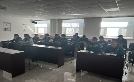 8.装配式总公司中车风电塔筒技艺交底会议现。ù硐峦计柿浚副本.jpg